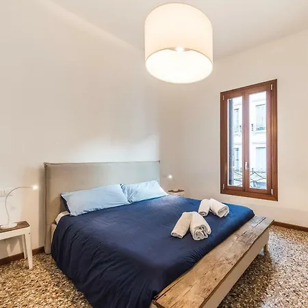 Apartament Ca' D'oro *