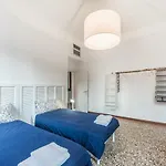 Ca' D'oro Apartman *